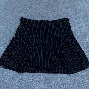 Forever 21 black pleaded skirt